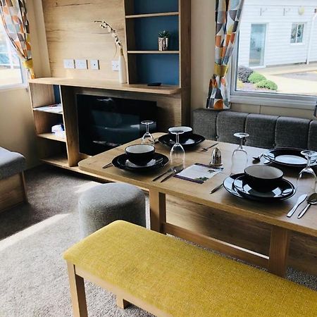 Appartamento Chalet, Balcony, Bbq, Sleeps 6, Lytchett Minster Esterno foto
