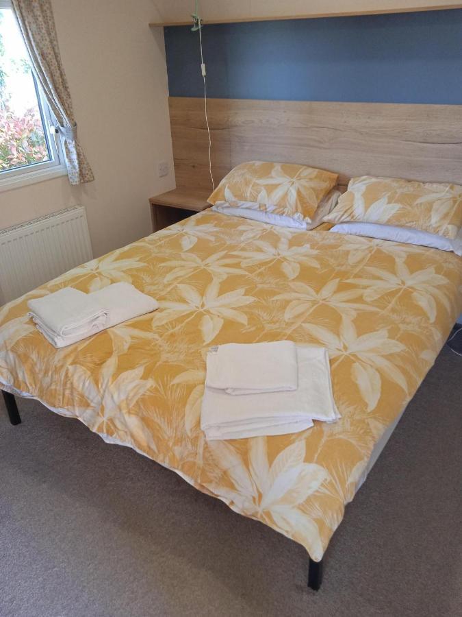 Appartamento Chalet, Balcony, Bbq, Sleeps 6, Lytchett Minster Esterno foto